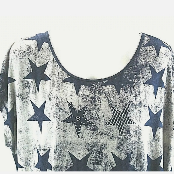SKINNIE MINNIE Embellished Star Ruched Tee - Picture 4 of 15